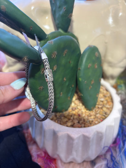 Tia bracelet