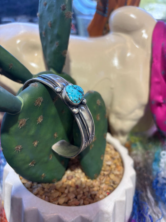 Tillie cuff