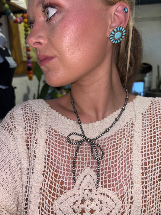 Bow Navajo pearl necklace