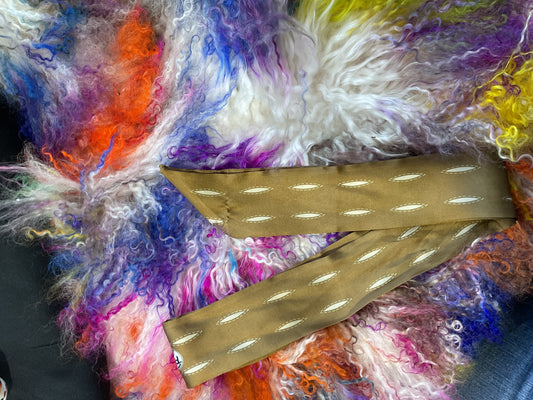 Cream and Tan Twilly